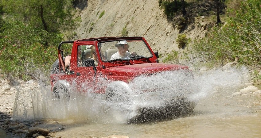 Jeep safari from Alanya. Mountain beauty, thrills and local flavor