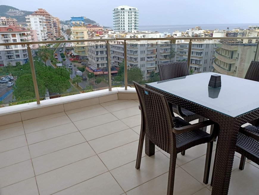 One-bedroom apartment for rent with sea view