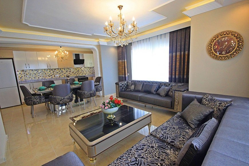 A luxurious private penthouse in the popular area of Mahmutlar