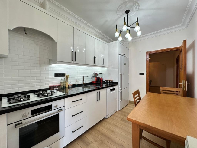 Apartment with a separate kitchen in the prestigious Oba area