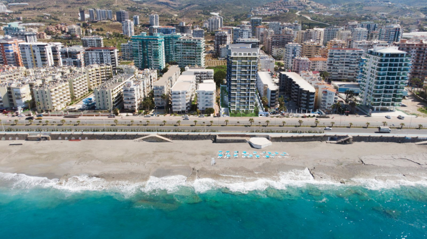 New residential complex in the center of Mahmutlar on the first coastline