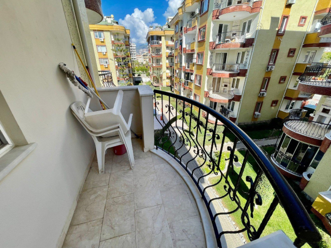 2+1 apartment for sale in Oba just 300 meters from the beautiful beaches of the area