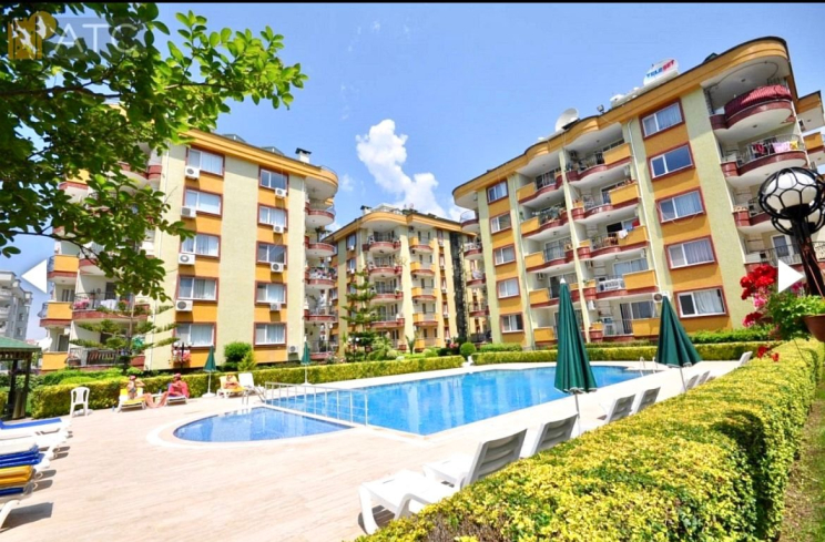 2+1 apartment for sale in Oba just 300 meters from the beautiful beaches of the area