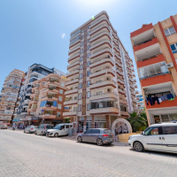 Spacious apartment with three bedrooms and new furniture in Mahmutlar