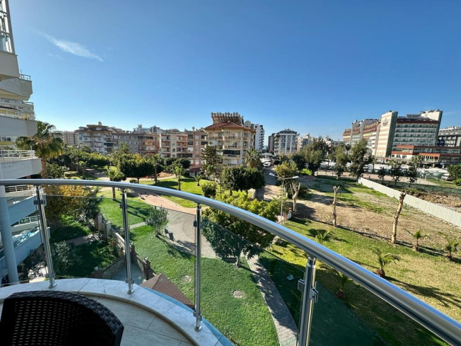 Sale of a beautiful apartment in Oba with a park view