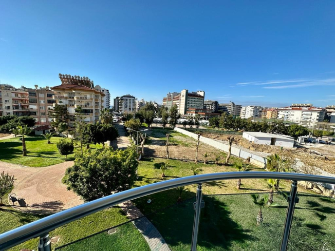 Sale of a beautiful apartment in Oba with a park view