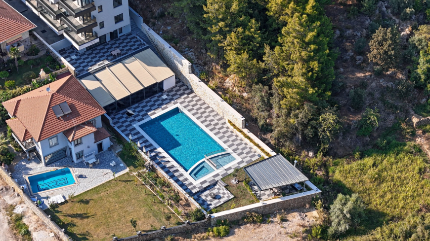 Modern Sea View Apartment for a Perfect Holiday