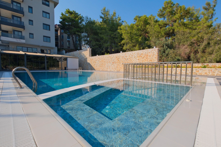 Modern Sea View Apartment for a Perfect Holiday