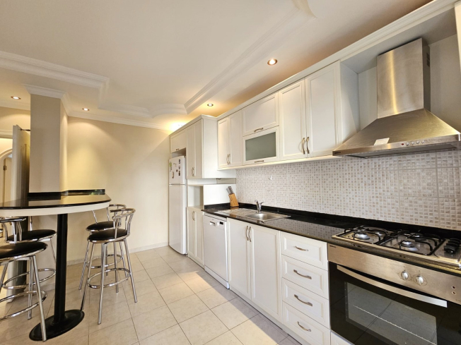 Apartment — Oba · R9-5248 — photo 7