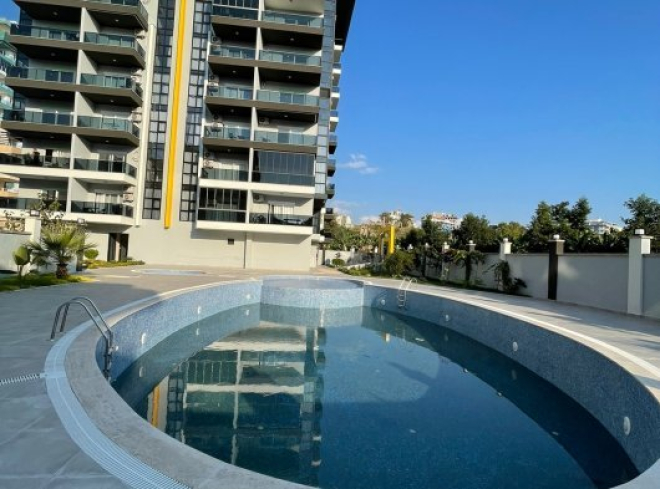 Spacious 1+1 Apartment in Mahmutlar – Fully Furnished, Ideal for Living or Investment