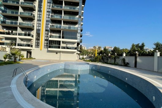 Spacious 1+1 Apartment in Mahmutlar – Fully Furnished, Ideal for Living or Investment