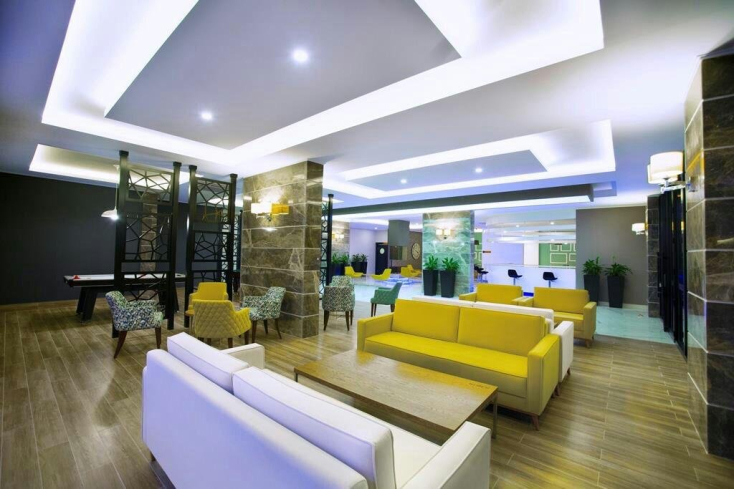 Elegant Sea View Apartment in Prestigious Residence, in Tosmur