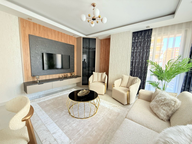 Cozy and Stylish 2+1 Apartment Just 150 Meters from the Sea in the Heart of Mahmutlar!