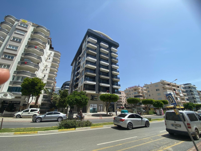Cozy and Stylish 2+1 Apartment Just 150 Meters from the Sea in the Heart of Mahmutlar!
