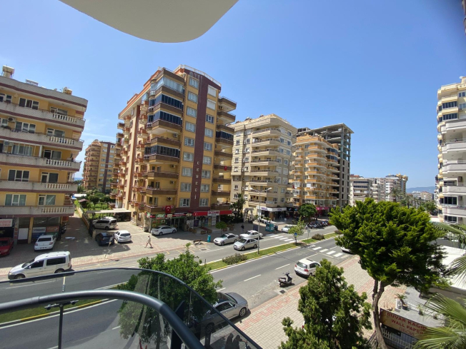 Cozy and Stylish 2+1 Apartment Just 150 Meters from the Sea in the Heart of Mahmutlar!