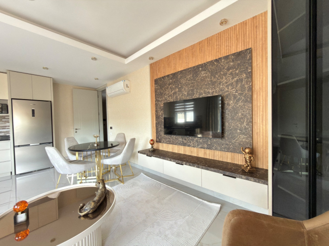 Spacious 2+1 Apartment with Stunning Sea View in the Heart of Mahmutlar!