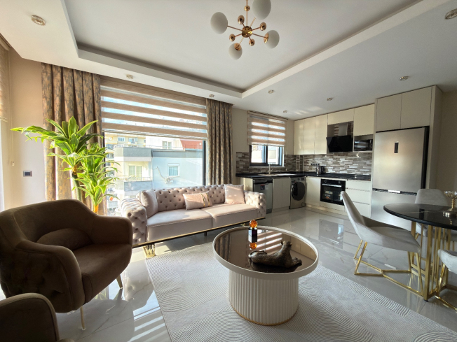 Spacious 2+1 Apartment with Stunning Sea View in the Heart of Mahmutlar!