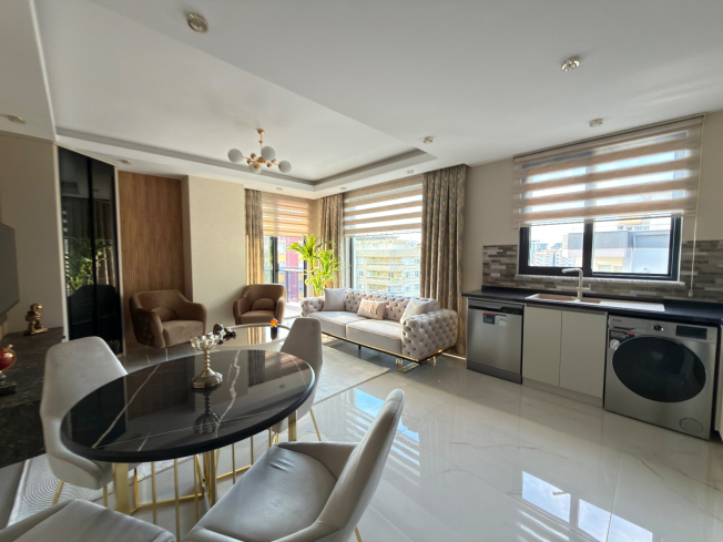 Spacious 2+1 Apartment with Stunning Sea View in the Heart of Mahmutlar!