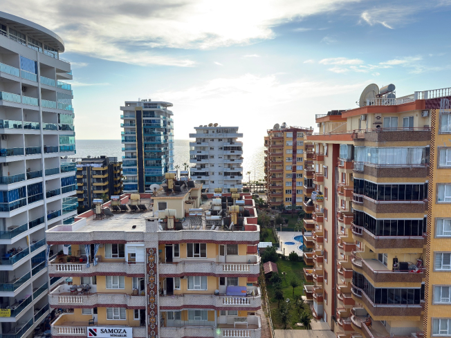 Spacious 2+1 Apartment with Stunning Sea View in the Heart of Mahmutlar!