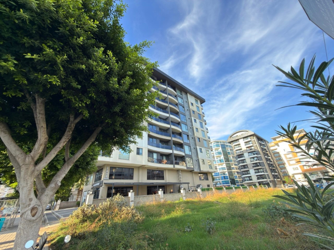 Spacious 2+1 Apartment with Stunning Sea View in the Heart of Mahmutlar!