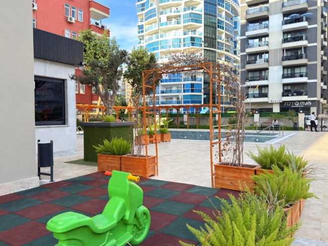 Spacious 2+1 Apartment with Stunning Sea View in the Heart of Mahmutlar!