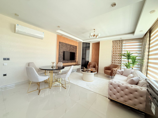 Spacious 2+1 Apartment with Stunning Sea View in the Heart of Mahmutlar!