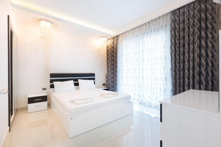 Sea View Apartments in Mahmutlar: First Line to the Beach, Luxury Facilities, Stunning Mediterranean Views