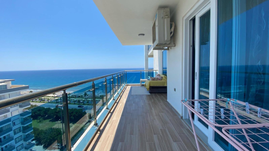 Sea View Apartments in Mahmutlar: First Line to the Beach, Luxury Facilities, Stunning Mediterranean Views