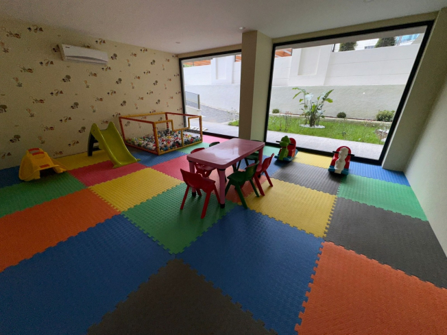 Ready-to-move-in 1+1 Apartment with Luxurious Facilities in Mahmutlar – 2-Year Interest-Free Installment Plan!