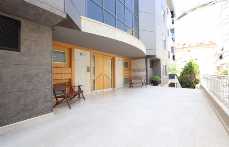 4+1 Duplex with Private Garden in Alanya City Center — Citizenship Approved!