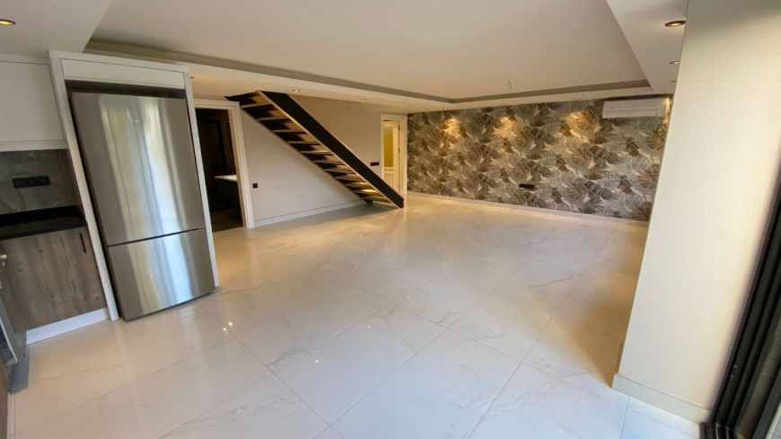 4+1 Duplex with Private Garden in Alanya City Center — Citizenship Approved!