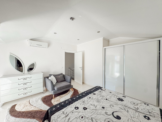 Cozy 3+1 Furnished Duplex in Oba – Ready to Move In, Residence Permit Eligible!