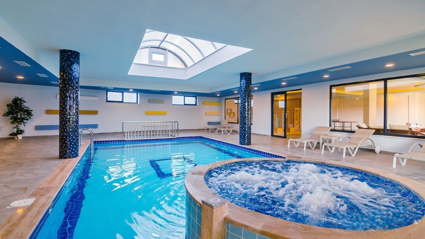 Spacious 64+1 Penthouse with Separate Kitchen and Mountain View — Citizenship & Residence Permit Eligible