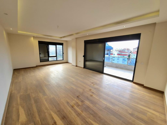 Spacious 64+1 Penthouse with Separate Kitchen and Mountain View — Citizenship & Residence Permit Eligible