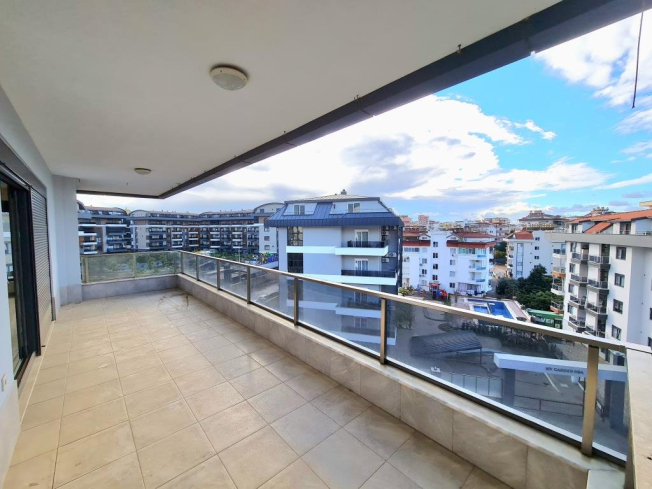Spacious 64+1 Penthouse with Separate Kitchen and Mountain View — Citizenship & Residence Permit Eligible