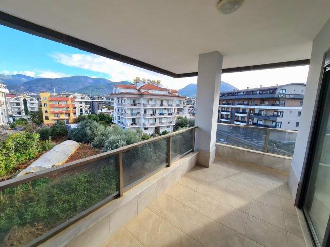 Spacious 64+1 Penthouse with Separate Kitchen and Mountain View — Citizenship & Residence Permit Eligible
