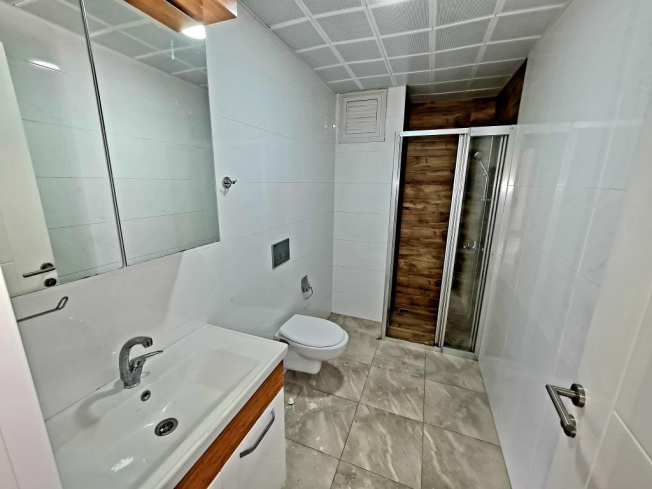 Spacious 64+1 Penthouse with Separate Kitchen and Mountain View — Citizenship & Residence Permit Eligible