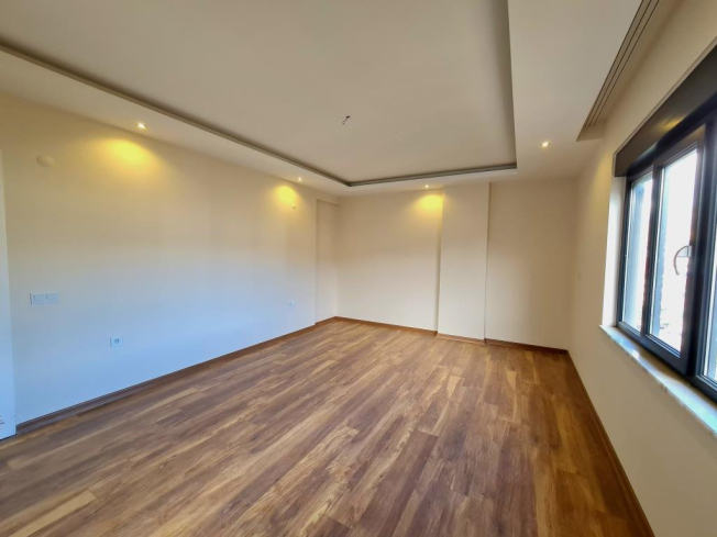 Spacious 64+1 Penthouse with Separate Kitchen and Mountain View — Citizenship & Residence Permit Eligible