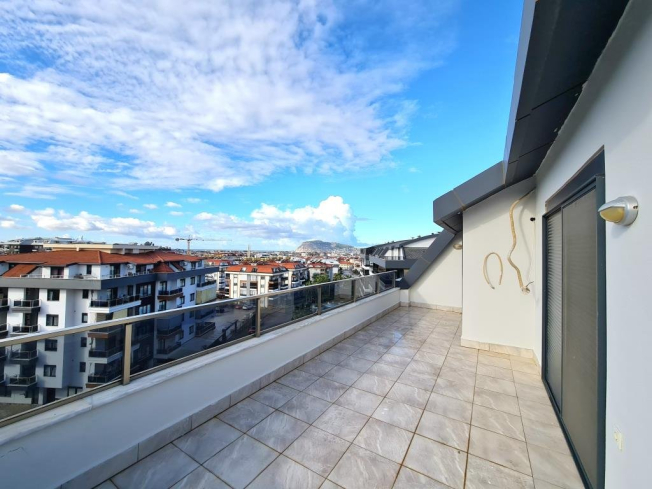 Spacious 64+1 Penthouse with Separate Kitchen and Mountain View — Citizenship & Residence Permit Eligible