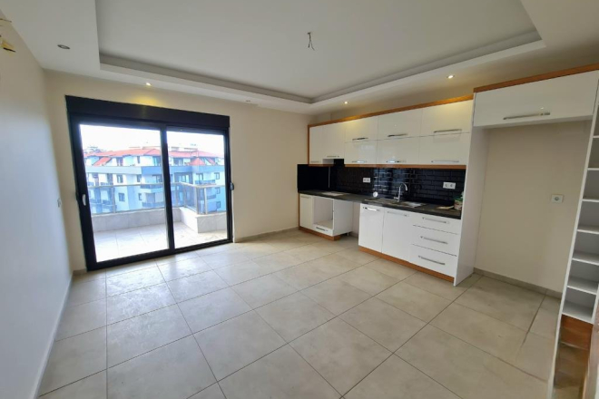 Spacious 64+1 Penthouse with Separate Kitchen and Mountain View — Citizenship & Residence Permit Eligible