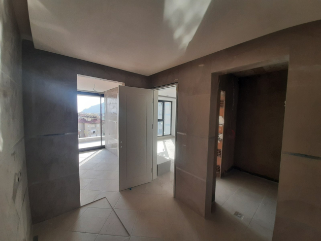 New 4+1 Penthouse with Sea & Mountain Views — Citizenship Eligible, Just 250 m from the Beach!