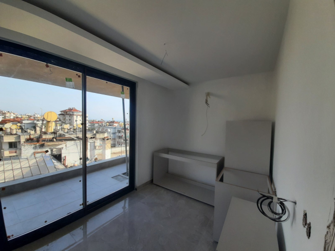 New 4+1 Penthouse with Sea & Mountain Views — Citizenship Eligible, Just 250 m from the Beach!
