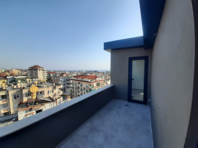 New 4+1 Penthouse with Sea & Mountain Views — Citizenship Eligible, Just 250 m from the Beach!