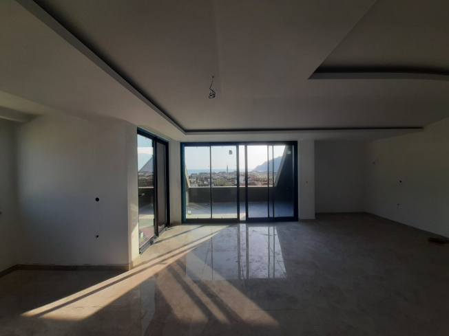 New 4+1 Penthouse with Sea & Mountain Views — Citizenship Eligible, Just 250 m from the Beach!