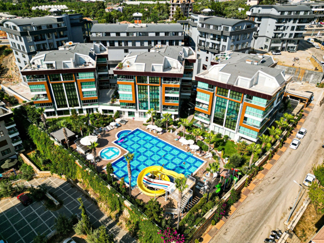 SPACIOUS 4+1 PENTHOUSE WITH UNIQUE LAYOUT — PERFECT FOR FAMILY LIVING!