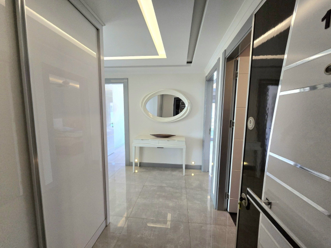 SPACIOUS 4+1 PENTHOUSE WITH UNIQUE LAYOUT — PERFECT FOR FAMILY LIVING!