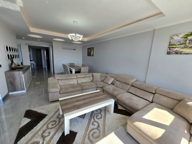 SPACIOUS 4+1 PENTHOUSE WITH UNIQUE LAYOUT — PERFECT FOR FAMILY LIVING!