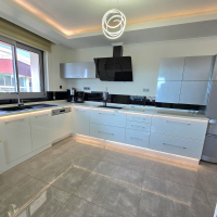 SPACIOUS 4+1 PENTHOUSE WITH UNIQUE LAYOUT — PERFECT FOR FAMILY LIVING!