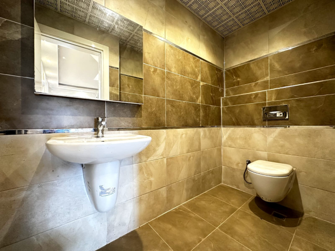 Spacious 5+1 Penthouse with Panoramic Views and Huge Terrace – Ideal for a Large Family!