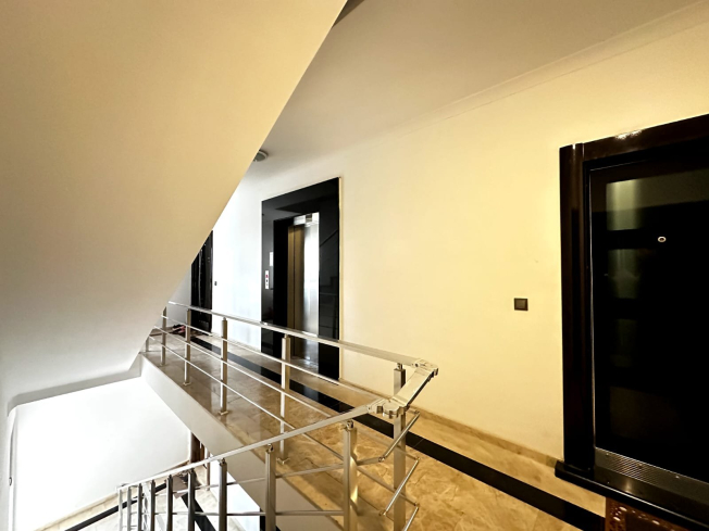 Spacious 5+1 Penthouse with Panoramic Views and Huge Terrace – Ideal for a Large Family!